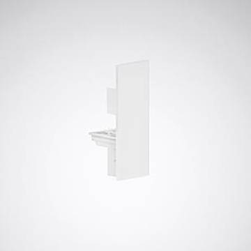 Ein weißes, an der Wand montiertes Regal mit einer einzelnen Ebene, von der Seite vor einem einfachen Hintergrund betrachtet.