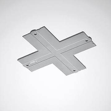 Ein metallisches X-förmiges Stück mit flachem Design, wahrscheinlich für Konstruktions- oder Installationszwecke verwendet, mit vier Löchern und eingraviertenDetails.