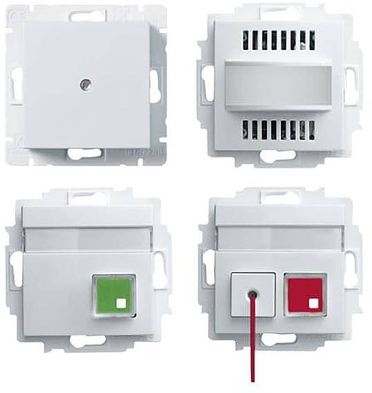 Vier weiße Elektroschalter in einer Gitteranordnung; oben links ist einfach, oben rechts hat einen Lüftungsschlitz, unten links mit grünem Licht, unten rechts mit roten und grünen Lichtern.