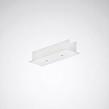 Eine minimalistische weiße Deckenleuchte mit schlankem, rechteckigem Design, die an einer schlichten hellgrauen Decke angebracht ist.