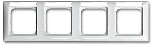 Ein weißer, rechteckiger Rahmen für vier Lichtschalter mit leeren Schlitzen für Schalter. Er ist dafür ausgelegt, vier Schaltmodule aufzunehmen.