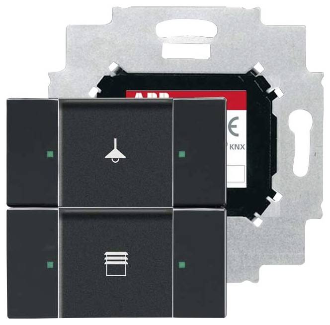 Ein schwarzer Vierknopf-Lichtschalter mit Symbolen für eine Lampe und Jalousien. Der Rahmen hinter den Schaltern ist sichtbar und zeigt Produktinformationen an.