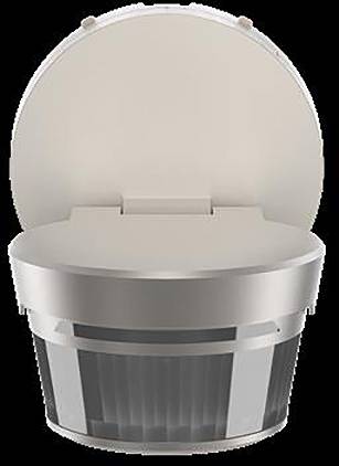 Intelligente Toilette mit geöffnetem Deckel, mit modernem Design und integrierter Technologie.