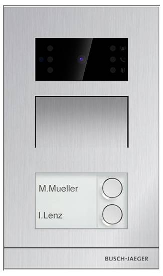 Türklingelpanel mit Kamera, Beschriftungsfelder und Tasten. Namen auf Beschriftungen: 'M.Mueller' und 'I.Lenz'. Markenname: 'Busch-Jaeger'.