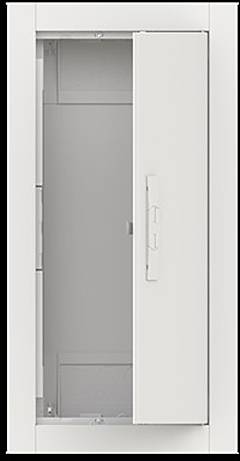 Eine weiße rechteckige Elektroverteilertür, die leicht geöffnet ist und innere Fachbereiche offenbart.