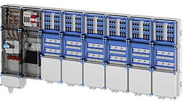 Elektrisches Bedienfeld mit mehreren verbundenen Modulen in Blau und Grau, mit Schaltern, Verkabelung und beschrifteten Reihen für die Systemverwaltung.