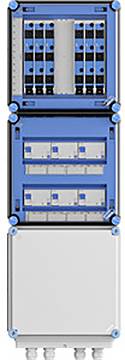 Ein Stromverteilungskasten mit mehreren blauen Leitungsschutzschaltern und einem weißen unteren Bereich mit Kabeleinführungspunkten.