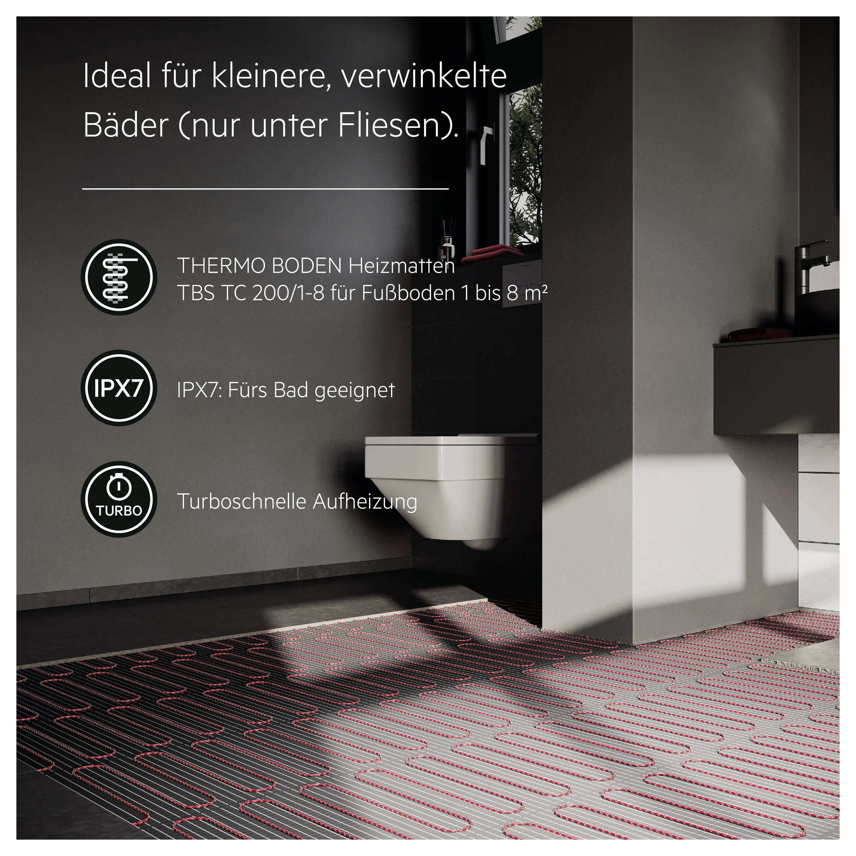 'Ideal für kleinere, verwinkelte Bäder (nur unter Fliesen). THERMO BODEN Heizmatten, IPX7 geeignet, turboschnelle Aufheizung.' Zu sehen ist ein Bad mit Fußbodenheizung.