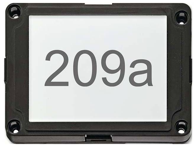 Zimmerschild, das '209a' in großer, fetter Schrift innerhalb eines schwarzen Rahmens zeigt.