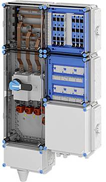 Ein elektrisches Schaltpult mit Fächern, die Leistungsschalter, Kupferschienen und einen Hauptschalthebel enthalten.