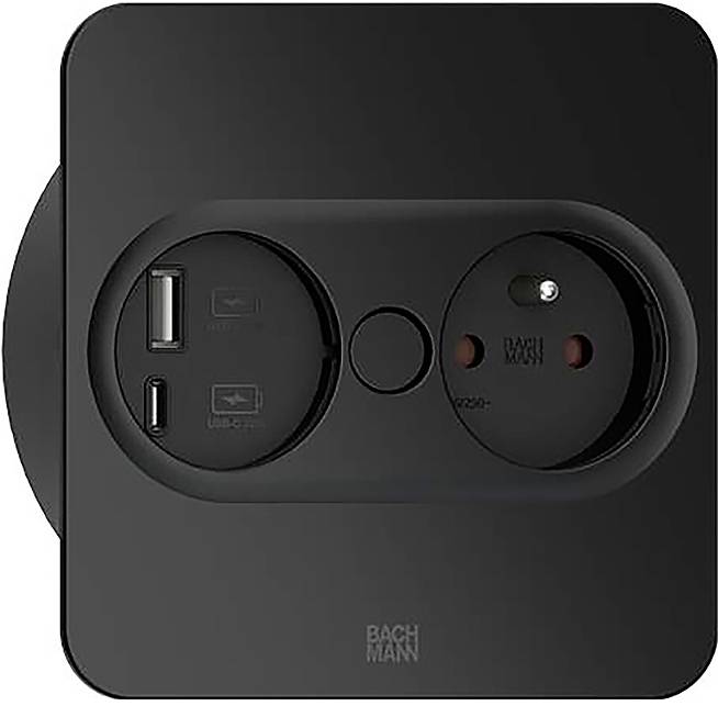 Eine schwarze Steckdose mit einem USB-Anschluss, einem USB-C-Anschluss und einer herkömmlichen Steckdose, entwickelt für vielseitige Ladenanforderungen.