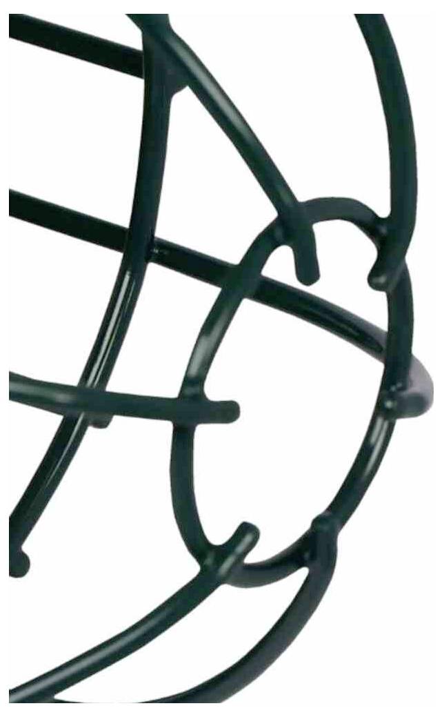 Nahaufnahme eines grünen Wireframe-Globusmodells, das eine Teilansicht sich kreuzender Drähte zeigt und eine sphärische Struktur andeutet.