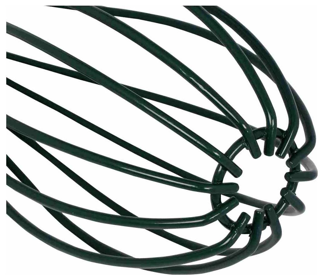 Eine Nahaufnahme eines grünen Drahtkorbs mit gleichmäßig verteilten Metallstäben, die eine offene, gerundete Struktur bilden.