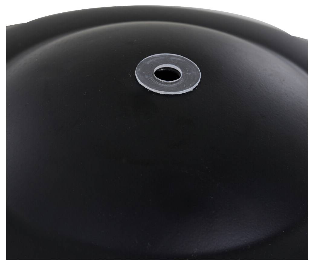 Nahaufnahme eines schwarzen, kuppelförmigen Objekts mit einem Metallkreis in der Mitte oben.