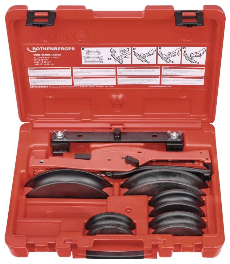 Öffnen Sie den roten Kunststoffwerkzeugkoffer, der einen Rohrbieger mit mehreren kreisförmigen Einsätzen enthält, die ordentlich angeordnet sind. Anleitungsdiagramme auf dem Deckel.