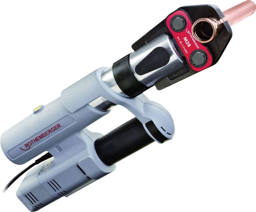 Ein 'ROTHENBERGER' hydraulisches Presswerkzeug mit angeschlossenem Metallverbinder, verwendet für Rohranschlüsse, vor einem weißen Hintergrund abgebildet.