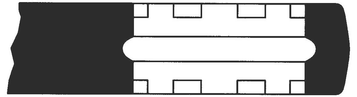 Querschnittsdiagramm eines rechteckigen Trägers mit einer I-förmigen Innenstruktur, das hohle Abschnitte und rechteckige Blöcke im Inneren zeigt.