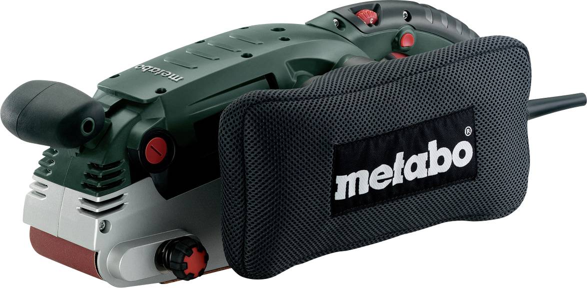 Metabo Elektroschleifers mit angebrachtem Staubsammelbeutel, gezeigt auf weißem Hintergrund.