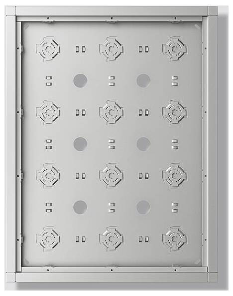 Hochauflösendes Bild einer metallischen Struktur mit symmetrischen kreisförmigen und geometrischen Formen, die in einem Rastermuster angeordnet sind.