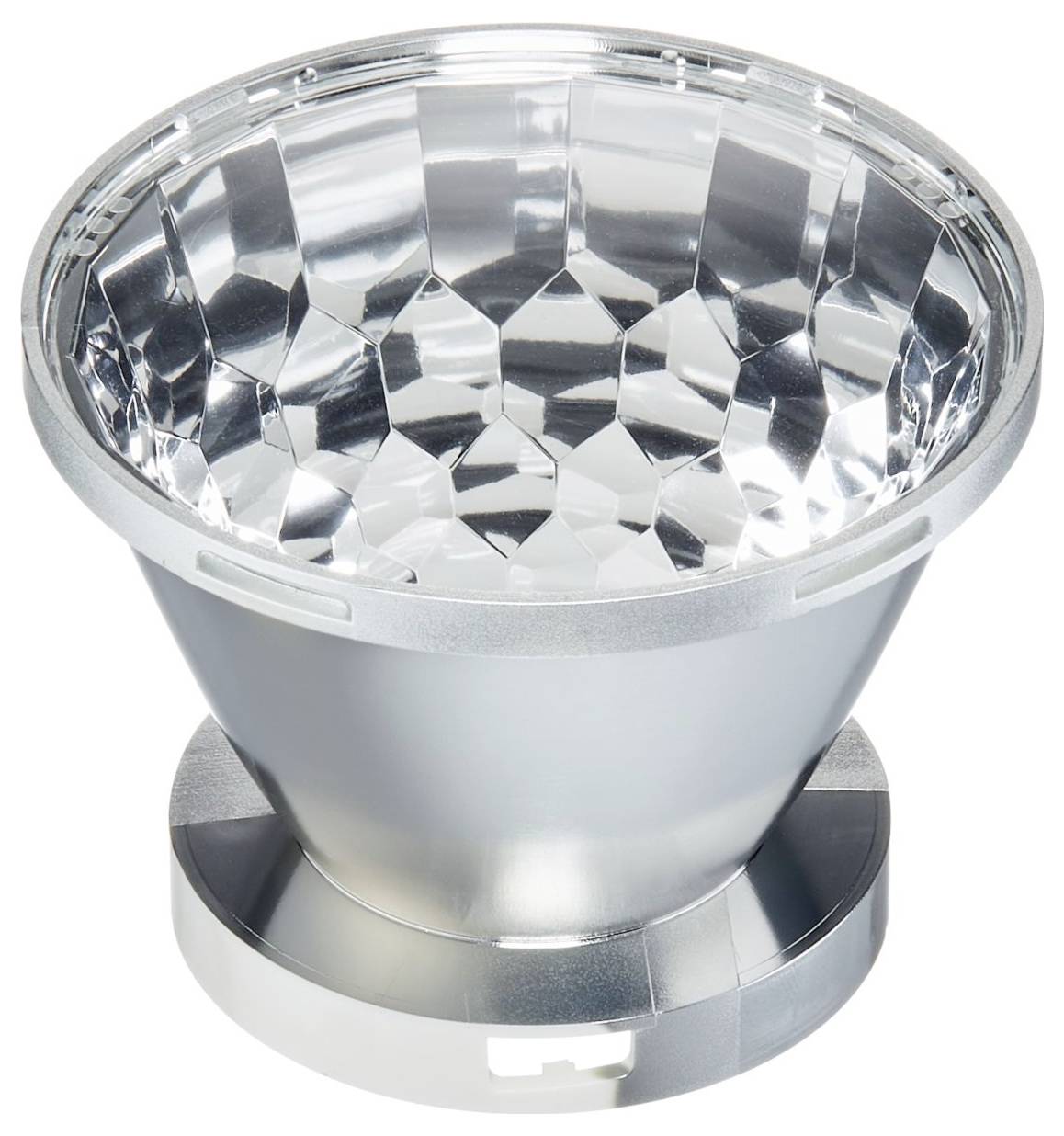Ein reflektierender, silberner LED-Lichtreflektor mit facettierter Innenfläche, entworfen, um Licht effizient zu konzentrieren.