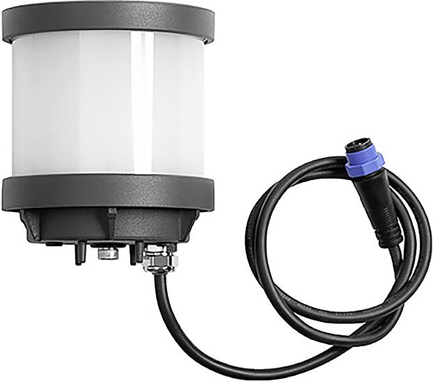 Eine zylindrische LED-Industrieleuchte mit schwarzem und grauem Gehäuse, ausgestattet mit einem angeschlossenen Stromkabel, das in einen blauen Steckverbinder endet.