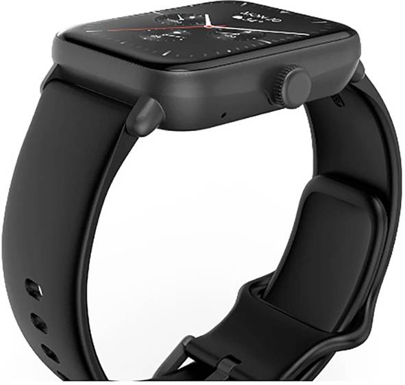 Eine schwarze Smartwatch mit quadratischem Zifferblatt, seitlichem Drehknopf und Gummiarmband, auf dessen Bildschirm Zeit und Datum angezeigt werden.