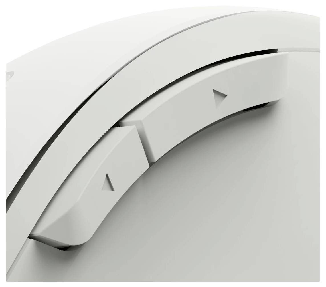 Nahaufnahme einer grauen Computermaus mit zwei dreieckigen Tasten an der Seite, die für ergonomische Nutzung entwickelt wurde.