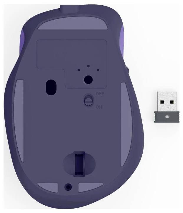 Die Unterseite einer Computermaus mit einem USB-Empfänger daneben, der den Ein-/Aus-Schalter und den Sensor zeigt.