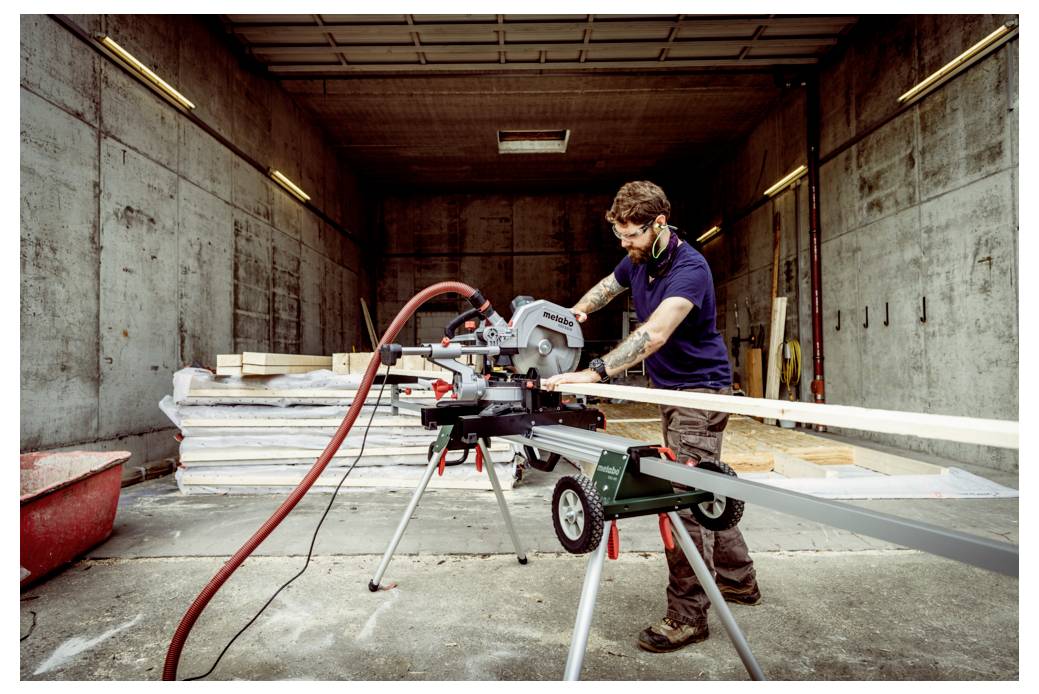 Metabo KGS 305M Kapp-Zugsäge 305mm 30mm 1600 W, 2000W