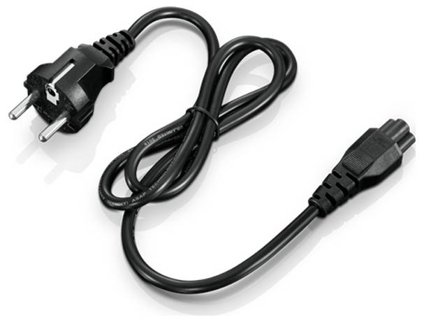 Ein schwarzes elektrisches Stromkabel mit einem europäischen Stecker auf der einen Seite und einem Anschluss auf der anderen Seite, das zur Verbindung mit elektronischen Geräten verwendet wird.