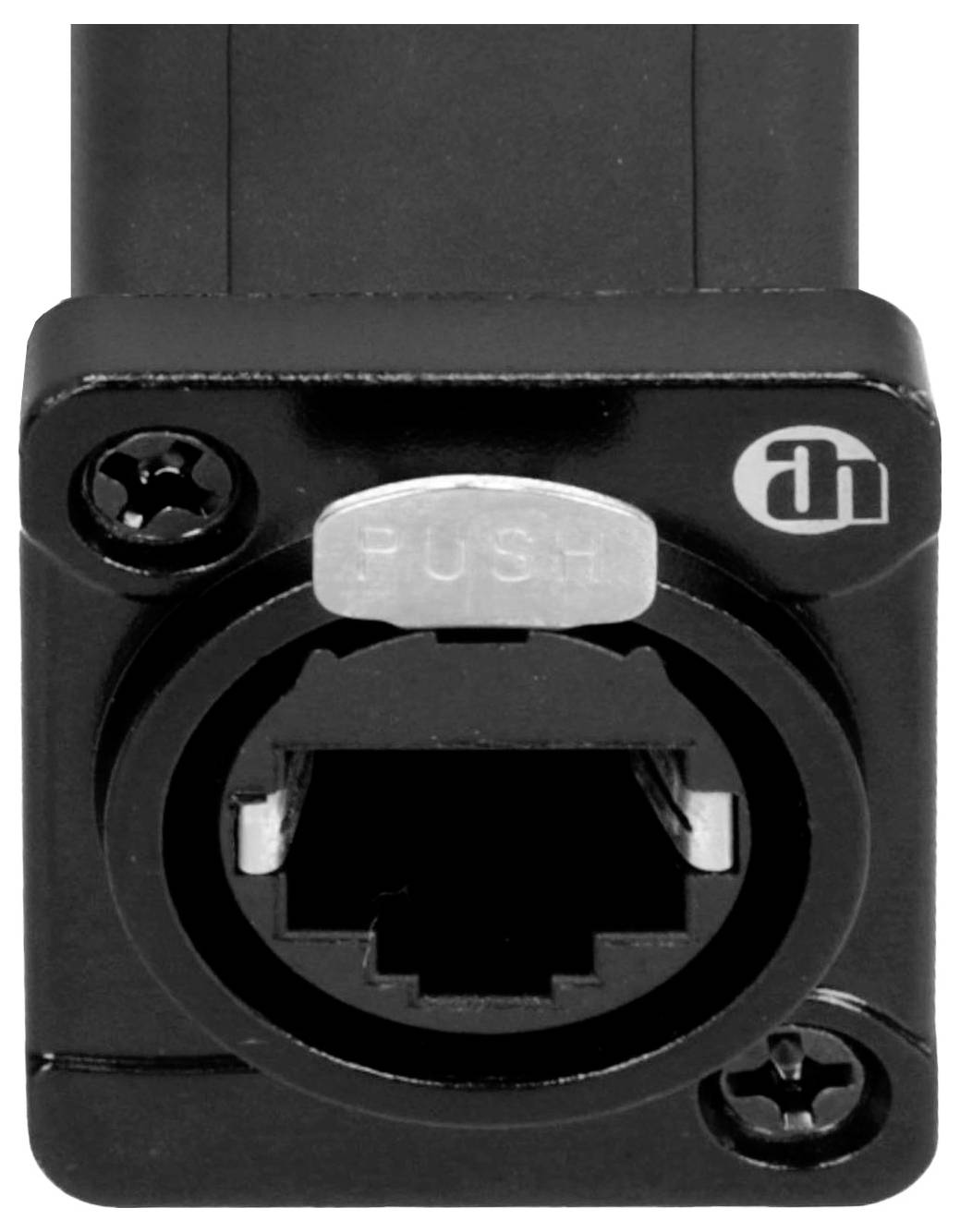 Ein Nahaufnahmebild eines Ethernet-Anschlusses mit einer darüber liegenden 'PUSH'-Taste, eingebettet in eine schwarze Platte mit Schrauben und einem Logo an der Seite.