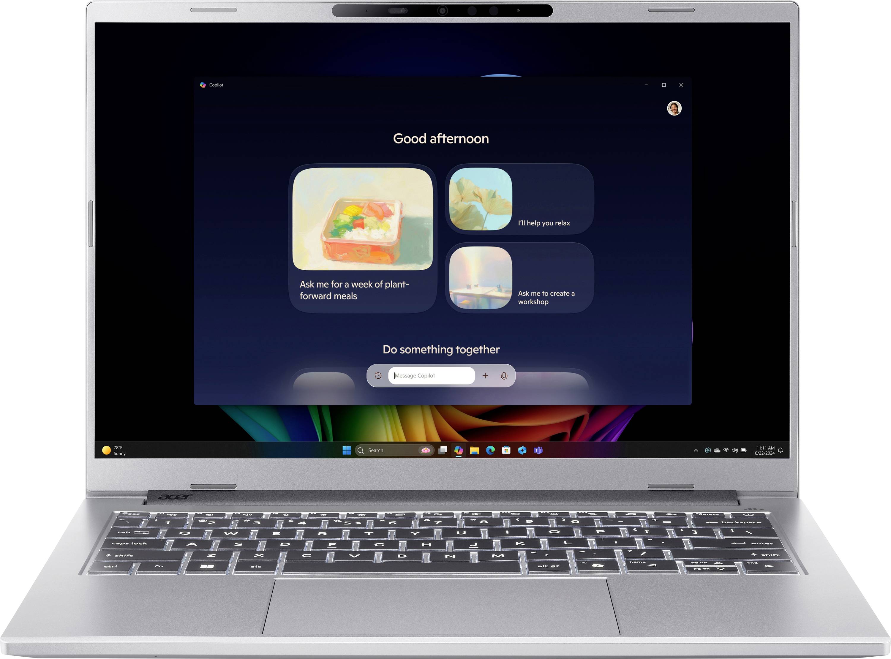 Ein Laptop, der eine digitale Assistenz-Oberfläche zeigt, mit dem Titel 