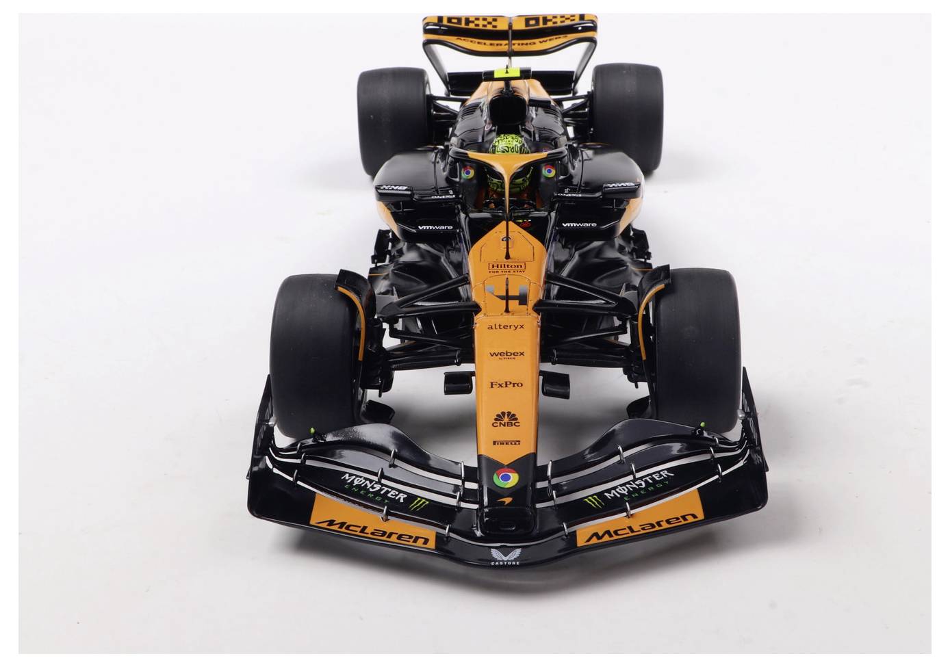 Solido PKW Modell McLaren F1 Team MCL38 L.Norris Fertigmodell PKW Modell
