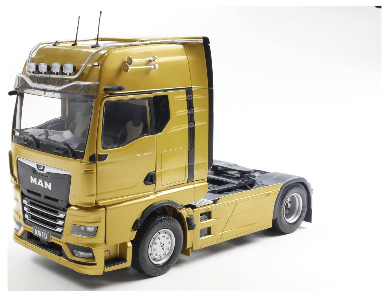Solido LKW Modell MAN TGX 2023 gold Fertigmodell LKW Modell