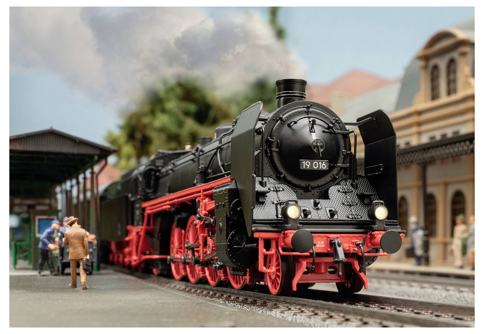 Märklin 038190 H0 Dampflok 19 016 DR/DDR