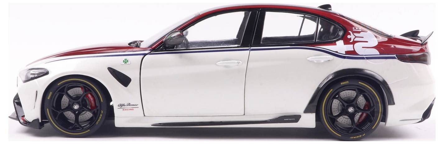 Solido PKW Modell Alfa Romeo Giulia GTA-M weiß Fertigmodell PKW Modell