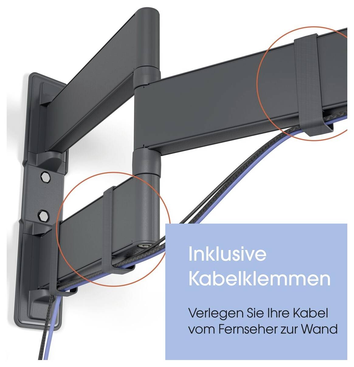 Eine TV-Wandhalterung mit Kabelklemmen zeigt, wie Kabel von der TV-Geräts zur Wand ordentlich geführt werden können und unterstreicht damit ihre Organisationsfunktion.