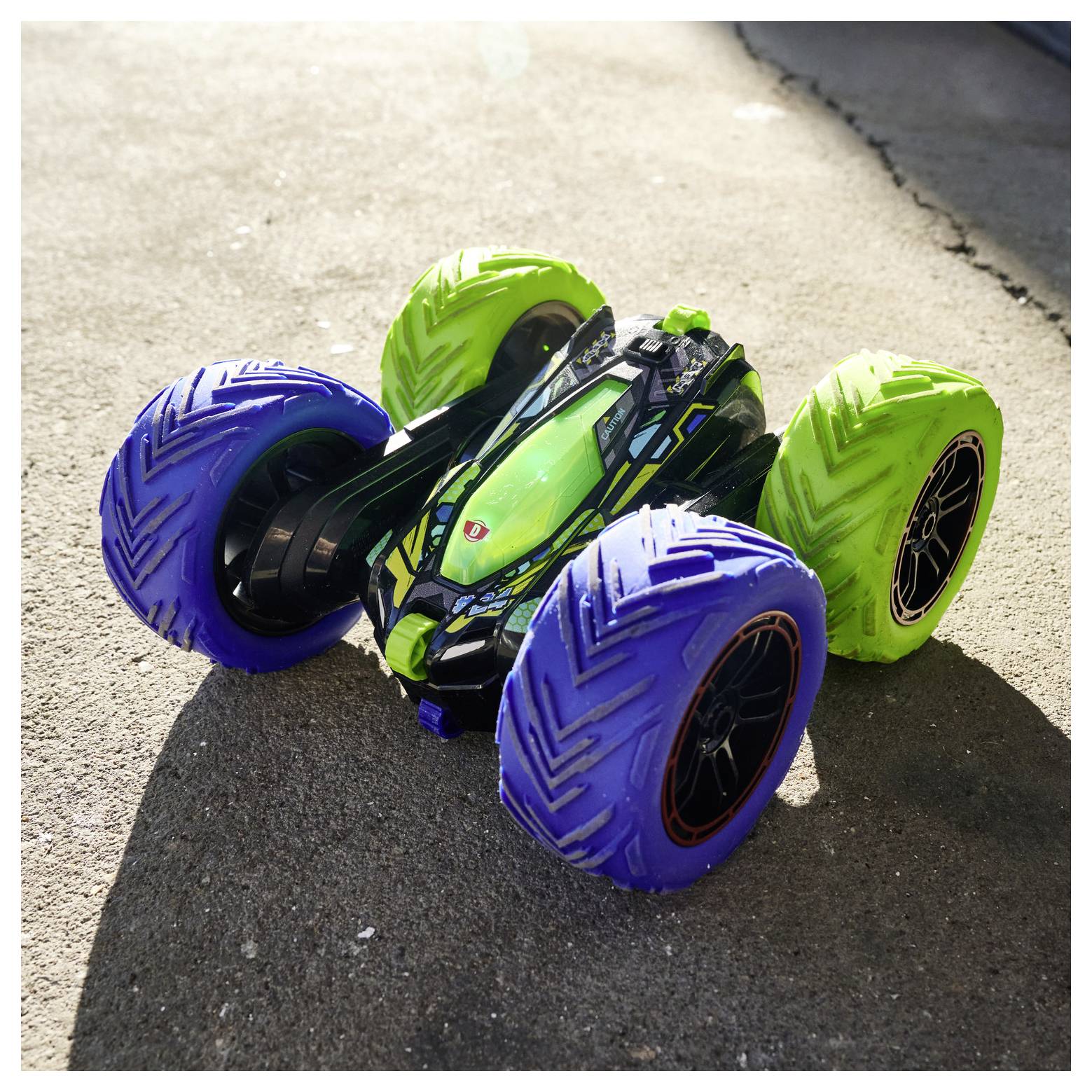 Dickie Toys 201105010 RC Cyber Flip, RTR 1:18 RC Einsteiger Modellauto Elektro