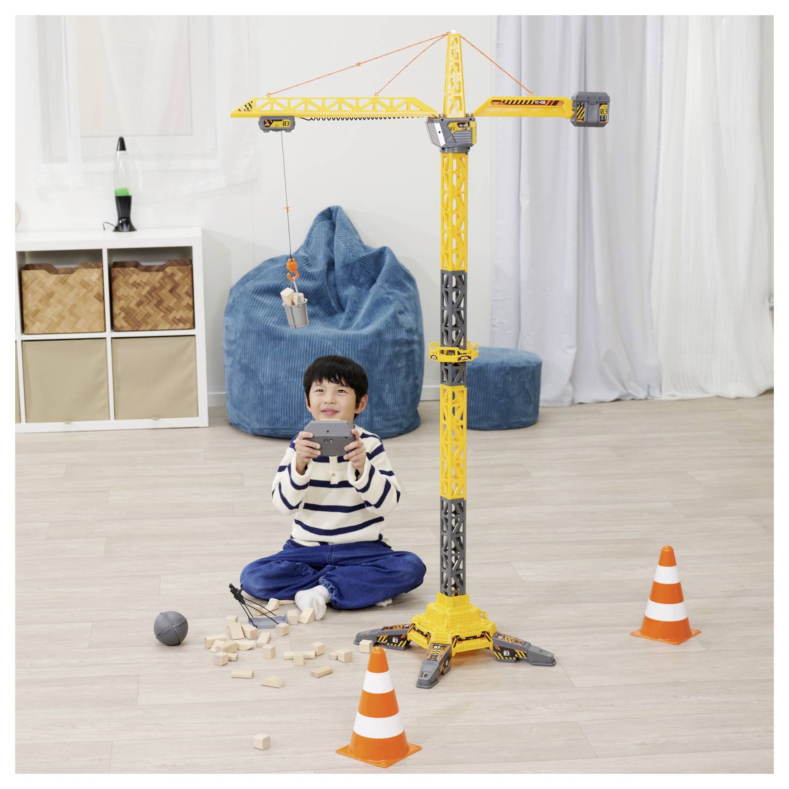 Dickie Toys Titan Crane Baufahrzeug Baufahrzeug inkl. Batterien, inkl. Akku, Ladegerät und Senderbatterien, mit Lichteffekt