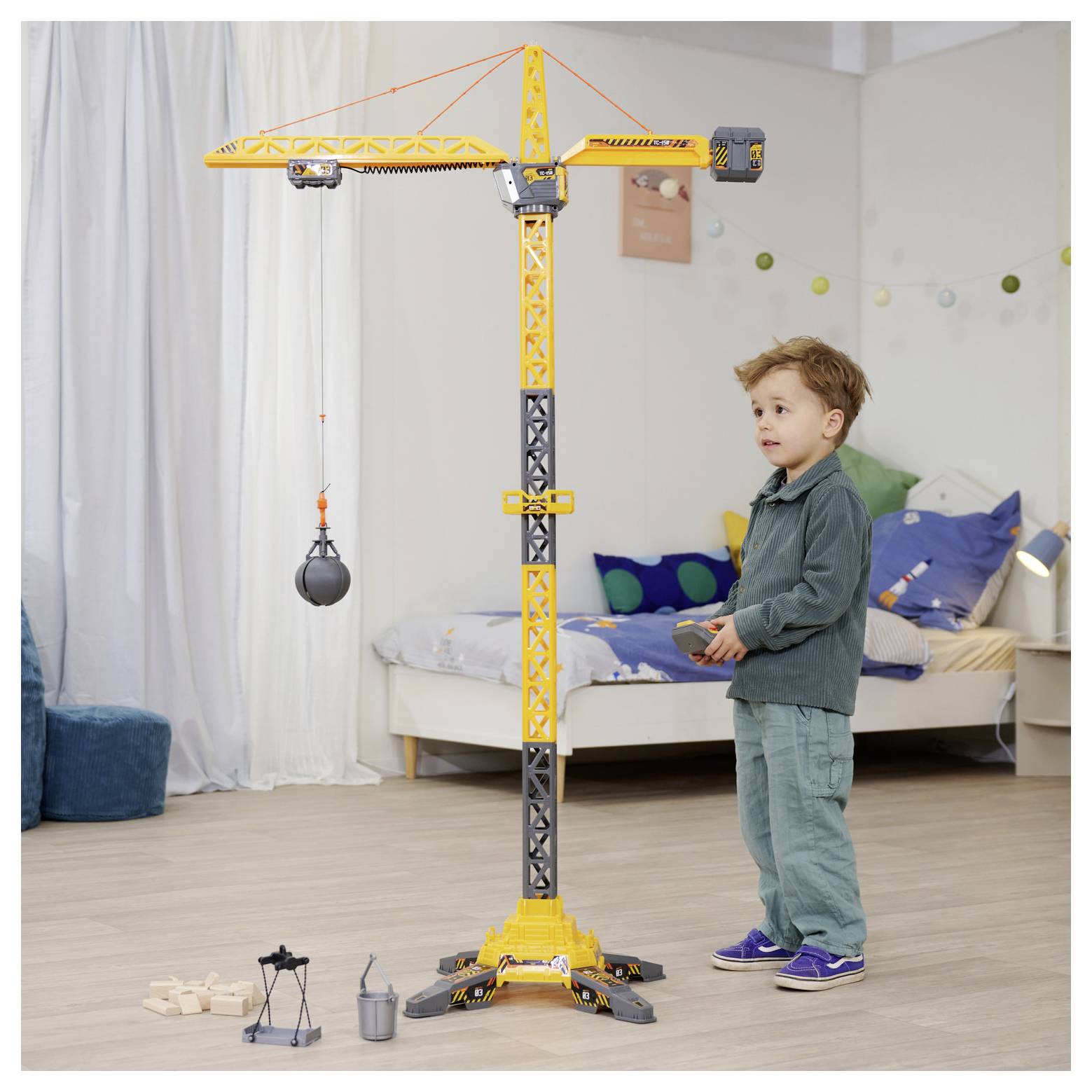 Dickie Toys Titan Crane Baufahrzeug Baufahrzeug inkl. Batterien, inkl. Akku, Ladegerät und Senderbatterien, mit Lichteffekt