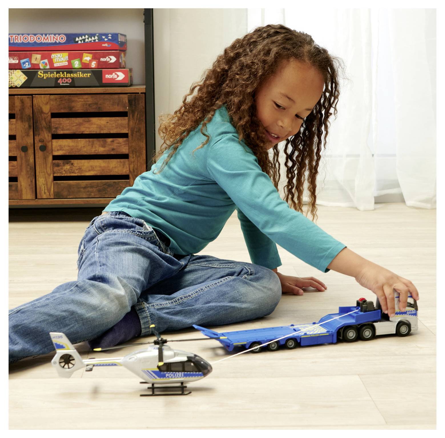 Majorette Volvo Truck + Airbus Police Helicopter Fertigmodell Einsatzfahrzeug Modell