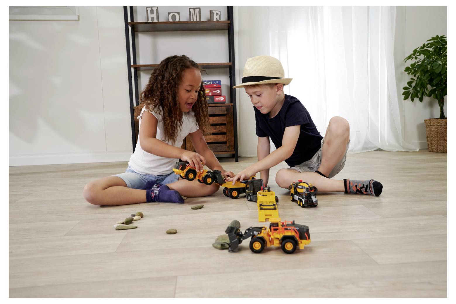 Majorette Volvo FMX Truck Cement Mixer Fertigmodell Baufahrzeug Modell