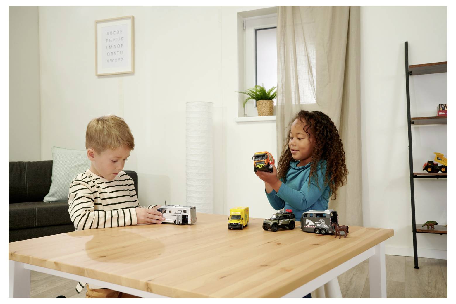 Majorette Hymer B-Class Camper Fertigmodell PKW Modell