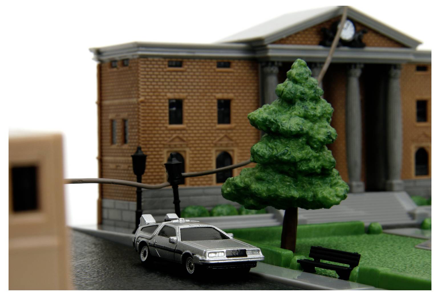 JADA TOYS Back to the Future Clock Tower NanoScene Auto-Station