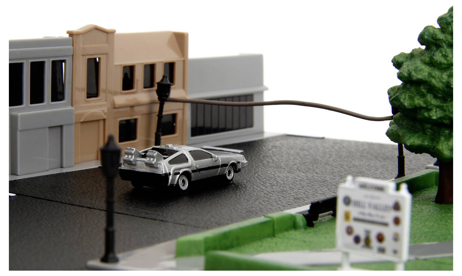 JADA TOYS Back to the Future Clock Tower NanoScene Auto-Station