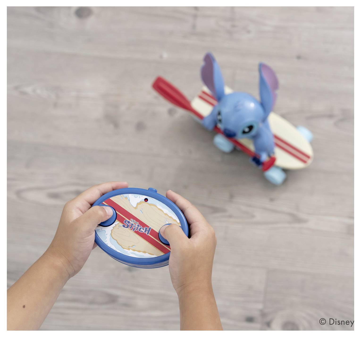 JADA TOYS 9336064314R00 RC Surfer Stitch RC Einsteiger Funktionsmodell Elektro