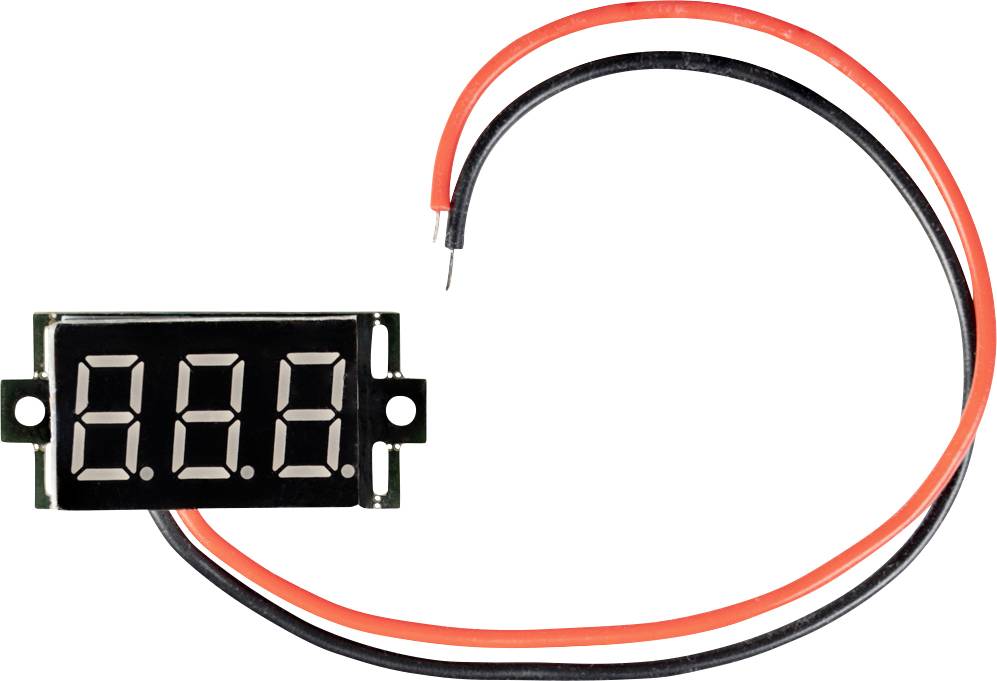 Ein digitales Voltmeter-Display, das '0,00' anzeigt, mit zwei angeschlossenen Kabeln, einem roten und einem schwarzen, die positive und negative Verbindungen signalisieren.