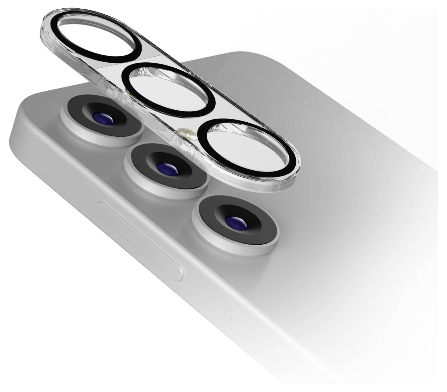 Drei Smartphone-Kameraobjektive mit schwarzen Ringen auf einer silbernen Rückseite, überdeckt von einem separaten, kreisförmig zugeschnittenem Schutzglasteil.