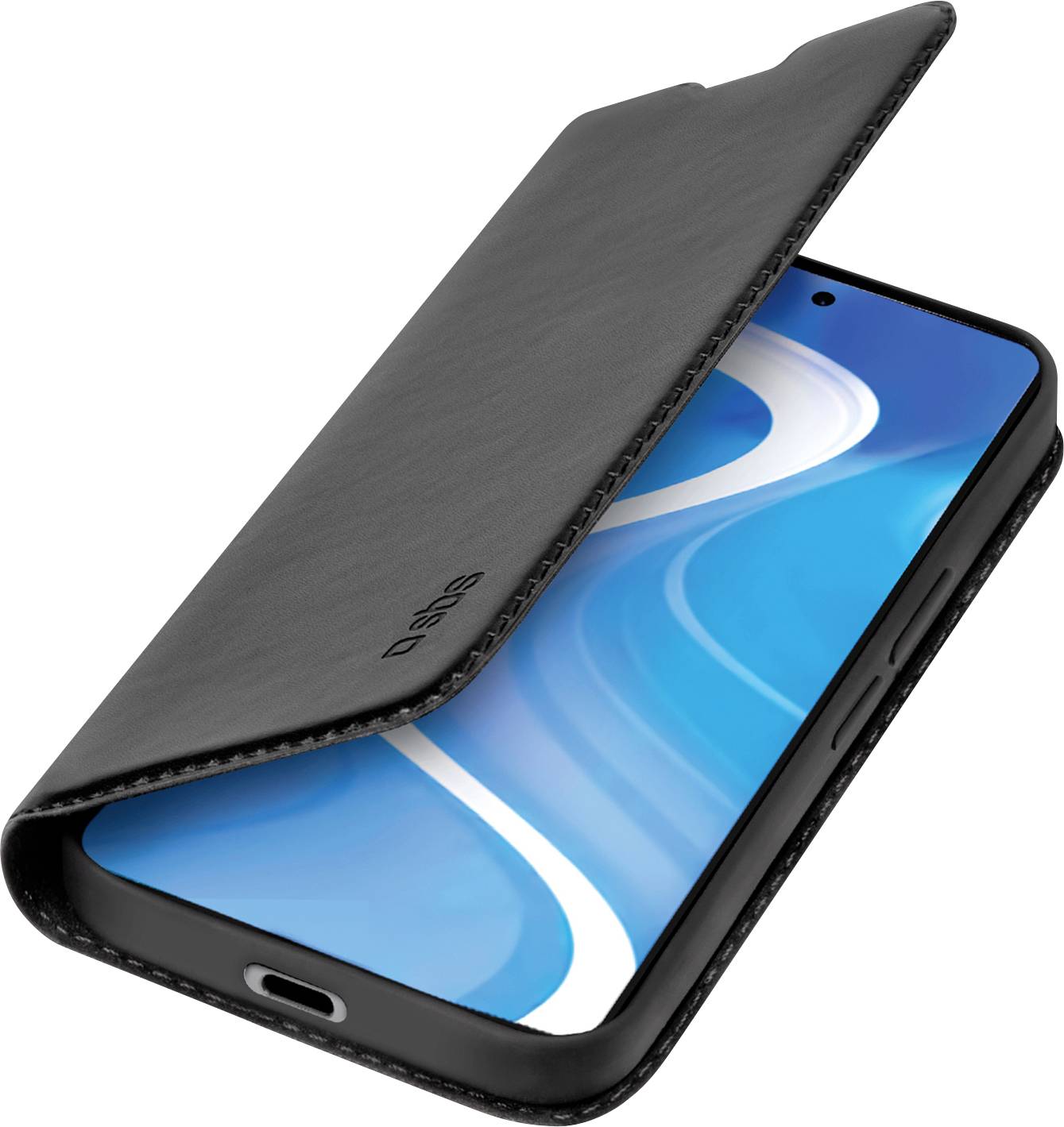 Telefon in einem schwarzen Folio-Etui, teilweise geöffnet, zeigt einen blauen abstrakten Bildschirm. Das Etui bedeckt die Kanten und zeigt einen Ladeanschluss.
