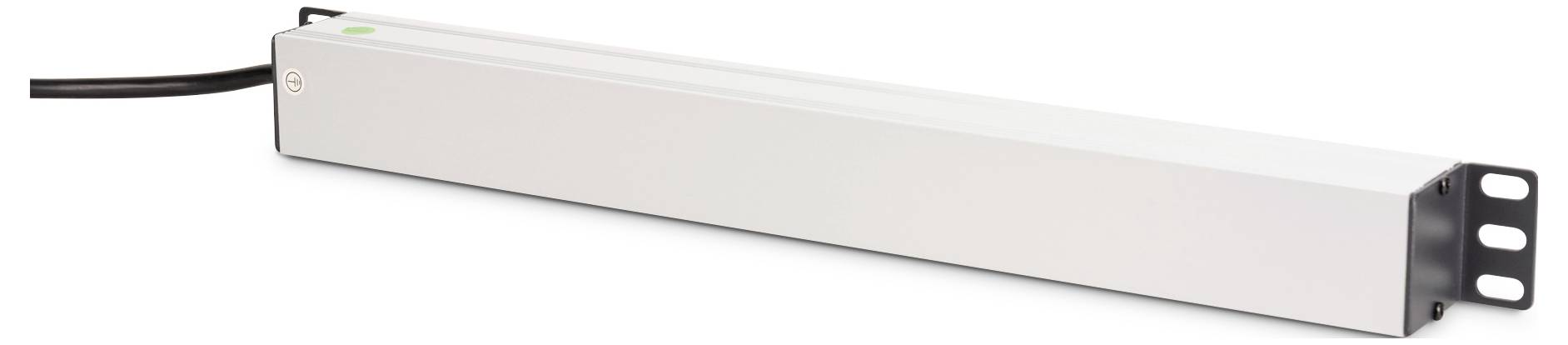 Eine lange, rechteckige Stromversorgungseinheit mit metallischem Gehäuse und einem sichtbaren Kabel an einem Ende steht vor einem schlichten Hintergrund.